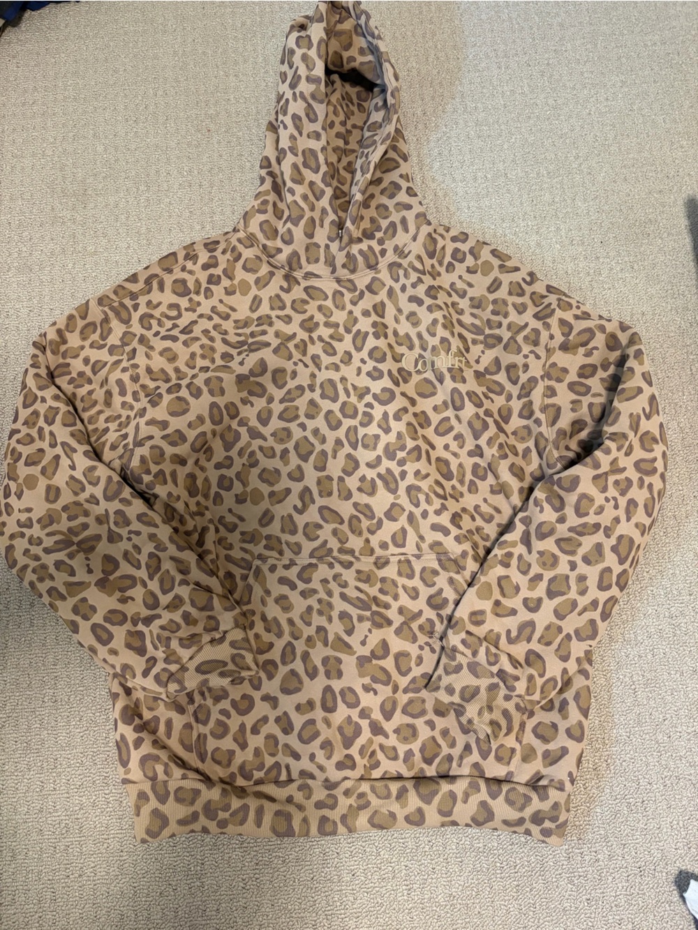 COMFRT Minimalist Hoodie in Brown Leopard